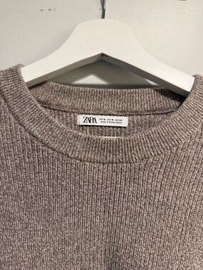 ZARA Men’s Crewneck Sweater in Taupe Heather
